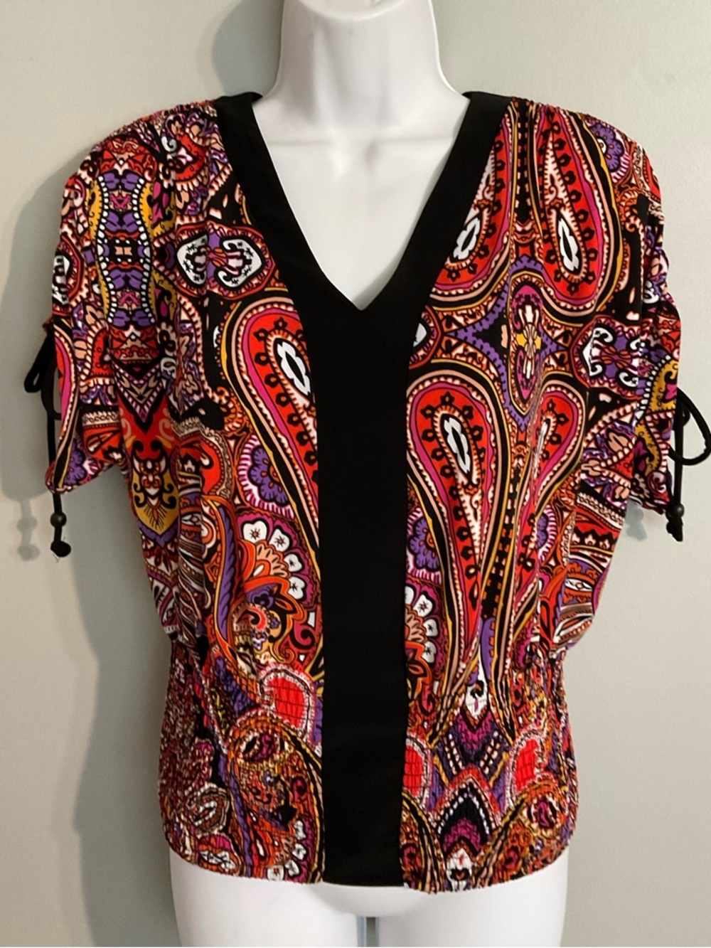 J.T.B.Paisley V-Neck Smocked Waist Blouse w/Black Center Panel Size Med